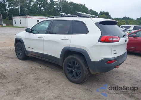 2016 Jeep Cherokee Trailhawk from USA, damaged, VIN 1C4PJMBS3GW361604